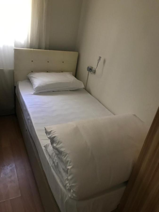 Kalkedon Hostel Istanbul Exteriör bild