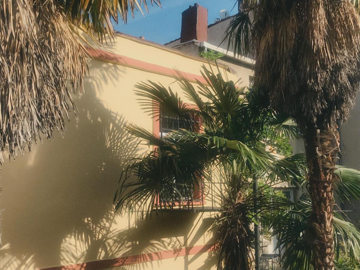 Kalkedon Hostel Istanbul Exteriör bild